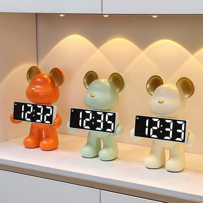 Nordic Creative Resin Bear Clo - đánh giá và giá Led Desk Clock