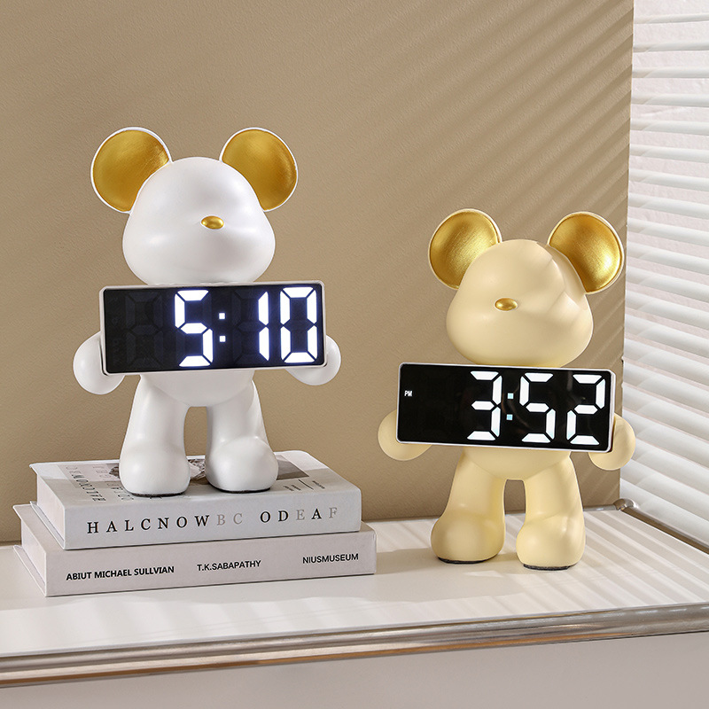 Nordic Creative Resin Bear Clo - đánh giá và giá Led Desk Clock